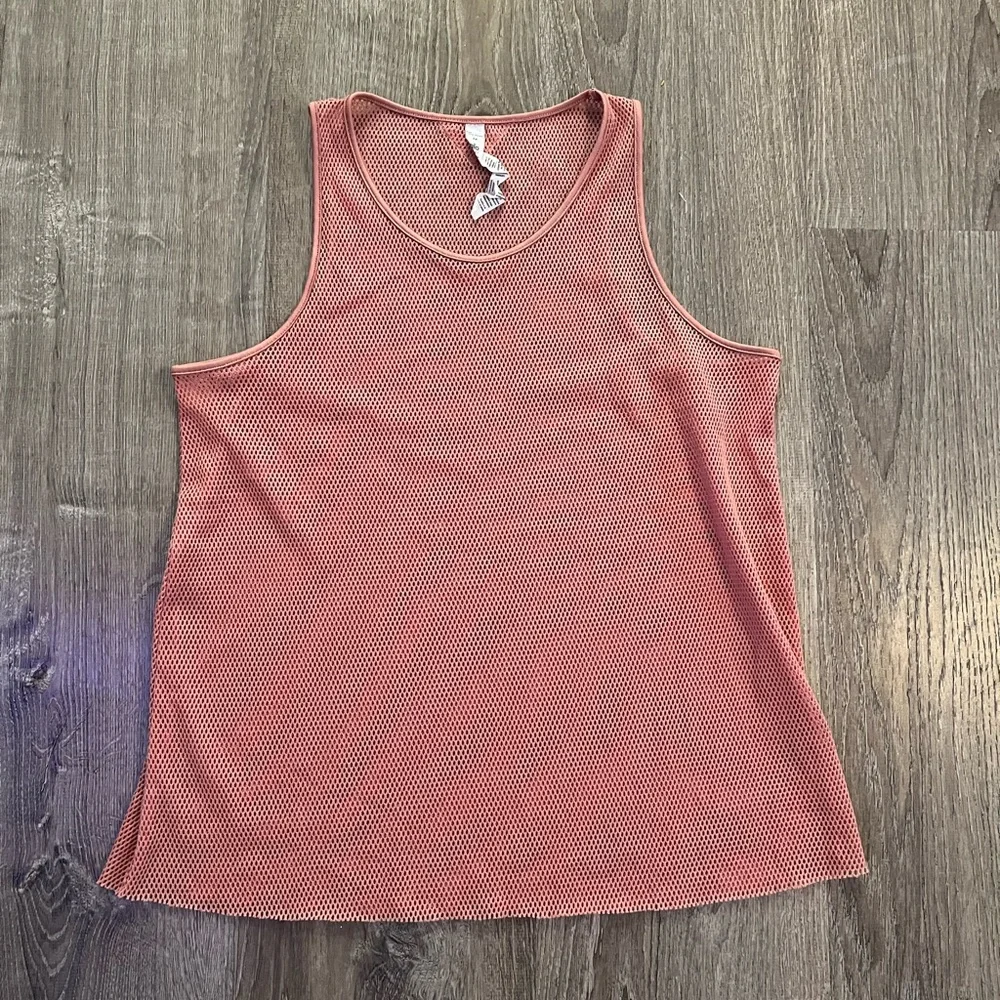 Alo yoga Lucid Tank in Blush Pink